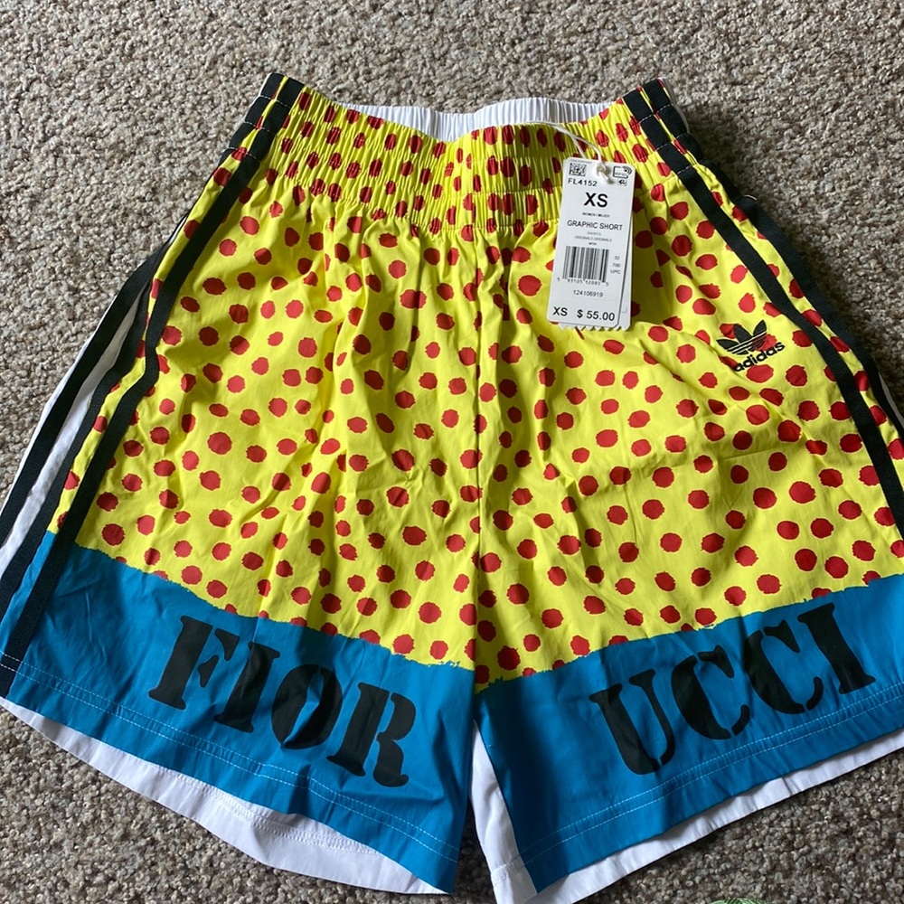 Fiorucci Adidas shorts 💙💛❤️